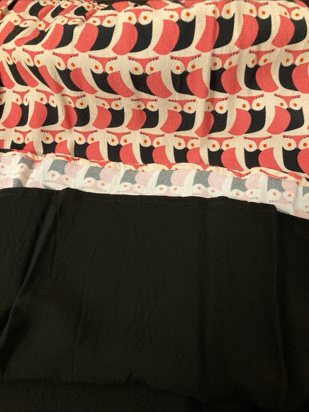 Héroïnes Coral and Black Patterned V-Neck Mini Dress, FR 36 (US S) - Picture 7 of 9